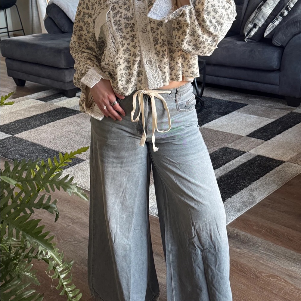 Mazik Light Gray Wide Leg Jeans - Picture 3 of 10